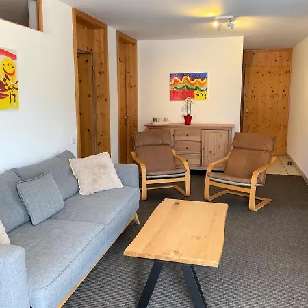 فندق مبيت وإفطار Casa Ursin Val Lumnezia
