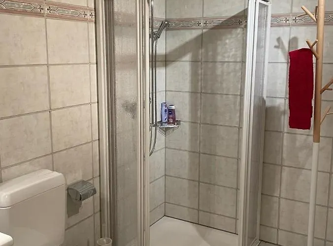 Casa Ursin Val Lumnezia Alojamento de Acomodação e Pequeno-almoço Lumbrein