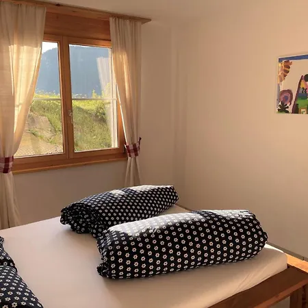 Casa Ursin Val Lumnezia Oda ve Kahvaltı Lumbrein